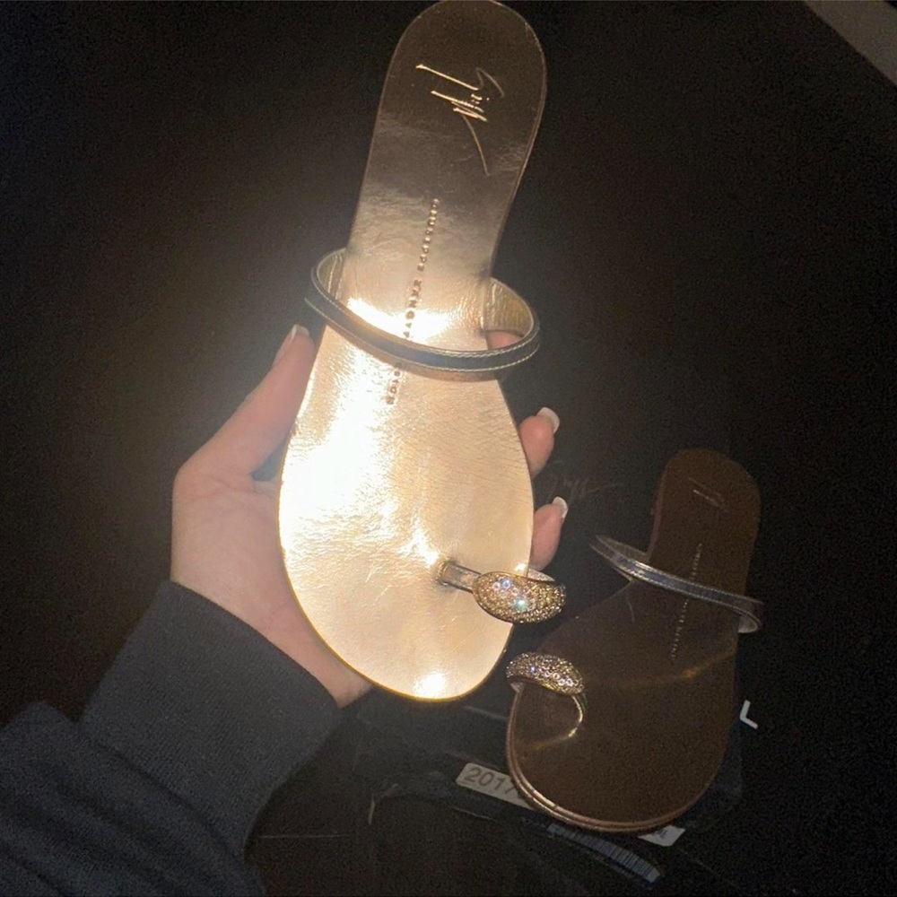Giuseppe Zanotti - Rock 10 Infradito 71/2 great condition